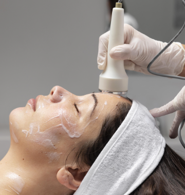 Cómo la radiofrecuencia facial puede rejuvenecer tu piel sin cirugías